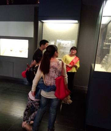 时代先锋协会志愿者义务讲解队参加国际博物馆日活动